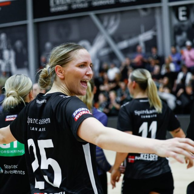 🇳🇴🐯

Første sejr i Tigerhulen følelsen 😏🤩

📸 @daneugenphotography 

#kbhbolddk #hovedstadenshåndboldhold #hovedstadensstærkeste #handball