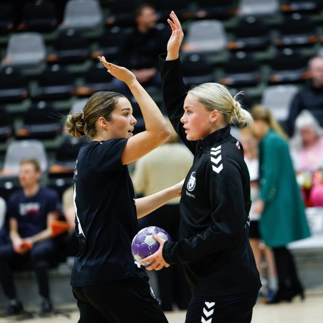 𝑴𝒐𝒍𝒆𝒏𝒂𝒂𝒓 🇳🇱

Kim Molenaar er rejst afsted til EM og bliver tilknyttet den hollandske trup som reserve 🙌🏼

#kbhbolddk #hovedstadenshåndboldhold #hovedstadensstærkeste #handball