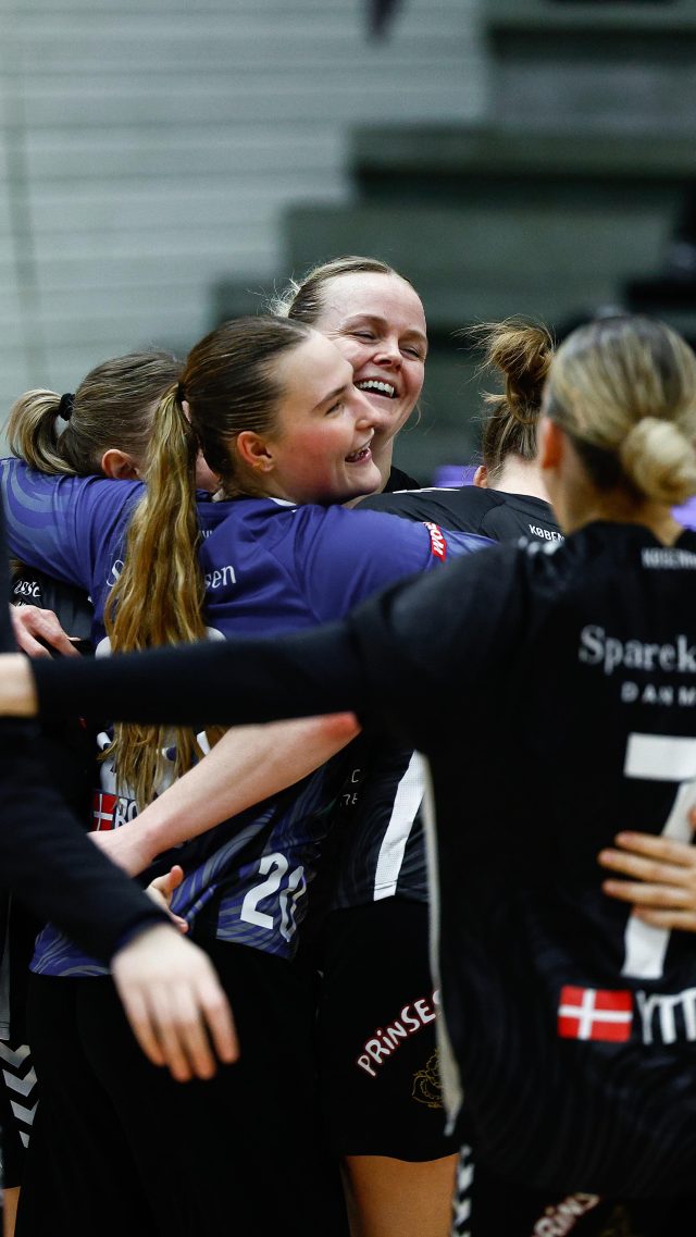 𝑭𝑶𝑹Å𝑹 = 𝑺𝑬𝑱𝑹 😎

#kbhbolddk #hovedstadenshåndboldhold #hovedstadensstærkeste #handball