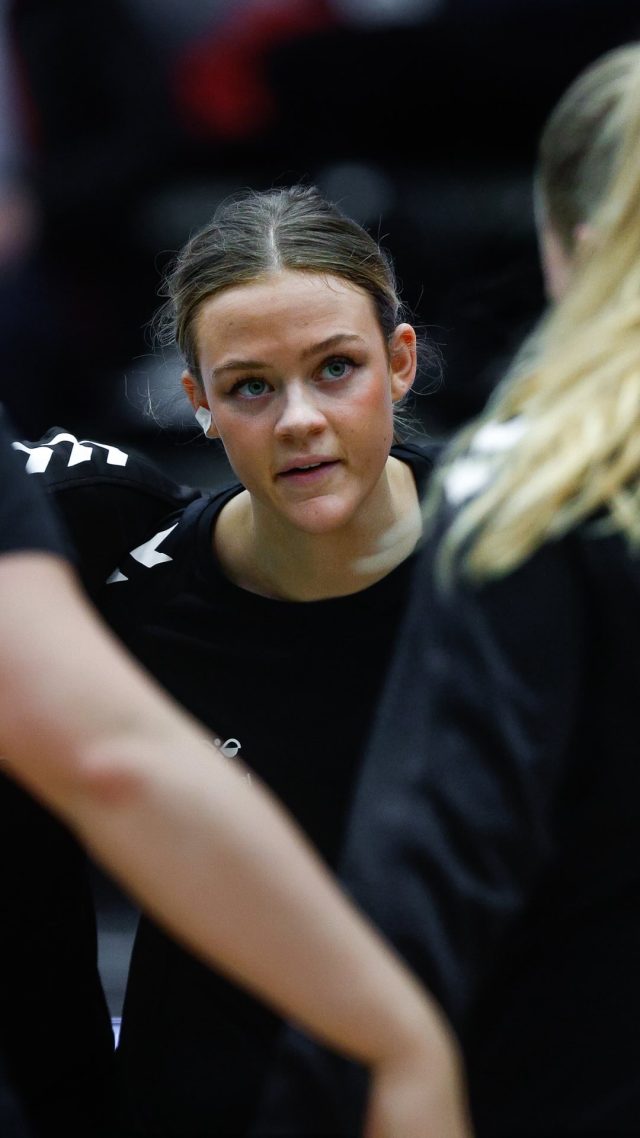 𝑹𝒆𝒂𝒅𝒚 𝒕𝒐 𝒇𝒊𝒈𝒉𝒕 

Sidste forberedelser inden morgensdagens vigtige slutspilskamp her i Frederiksberg Hallen mod Odense Håndbold.

Få siddepladser tilbage - køb din billet via vores hjemmeside 🎟️

#kbhbolddk #hovedstadenshåndboldhold #hovedstadensstærkeste #handball