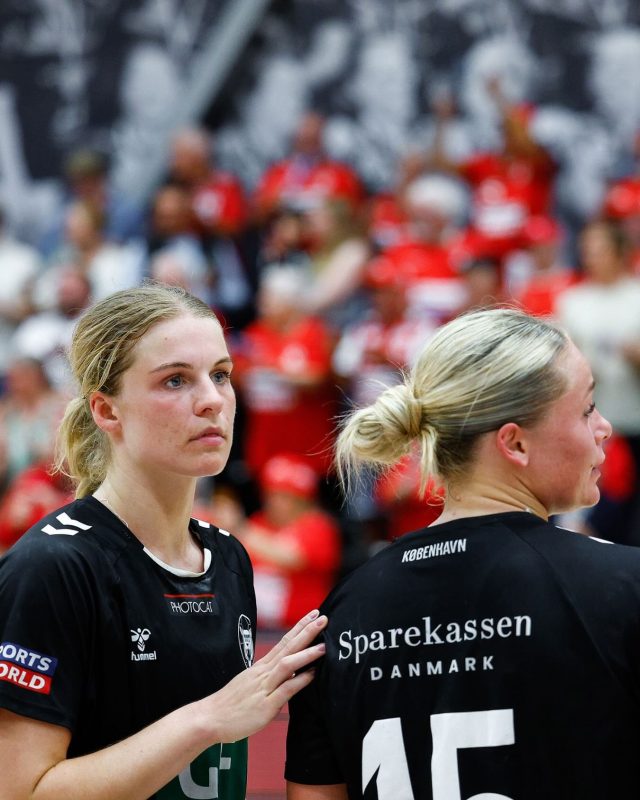 Den er stadig tung i dag..

Men vi rejser os sammen, og ser frem mod bronzekampene! 🐯

𝘗𝘩𝘰𝘵𝘰 © 𝘋𝘢𝘯 𝘌𝘶𝘨𝘦𝘯 𝘗𝘩𝘰𝘵𝘰𝘨𝘳𝘢𝘱𝘩𝘺 

#kbhbolddk #hovedstadenshåndboldhold #hovedstadensstærkeste #handball